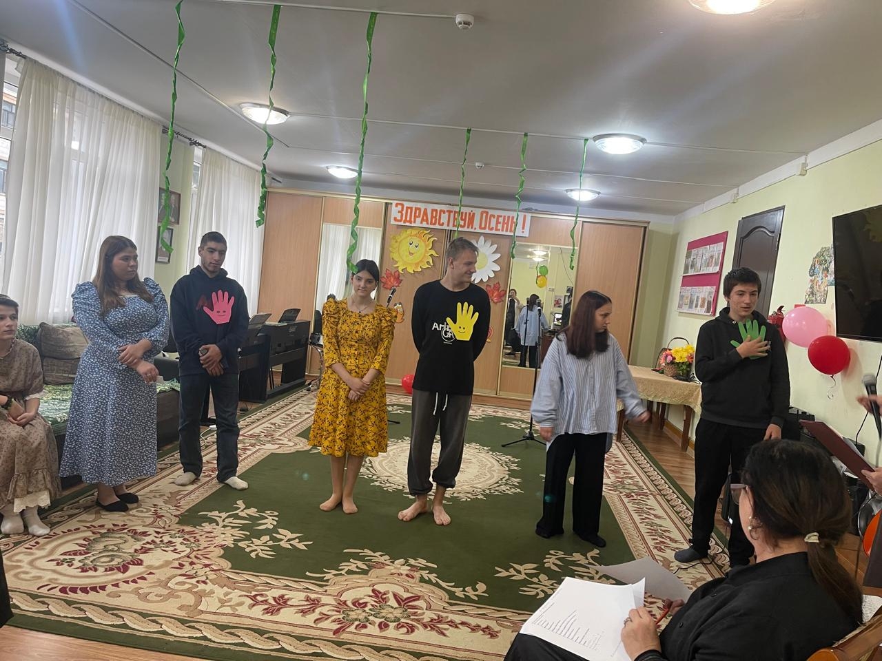 Праздник осени в детском доме.