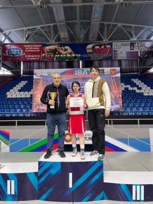 Подопечная Министерства Труда и социального развития РД Металимова Раксана Юсуфовна воспитанница Детского дома №7 заняла 1 место по боксу.