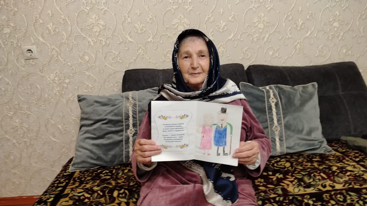 Тепло сердец воспитанников детского дома для пожилых людей ❤️»
