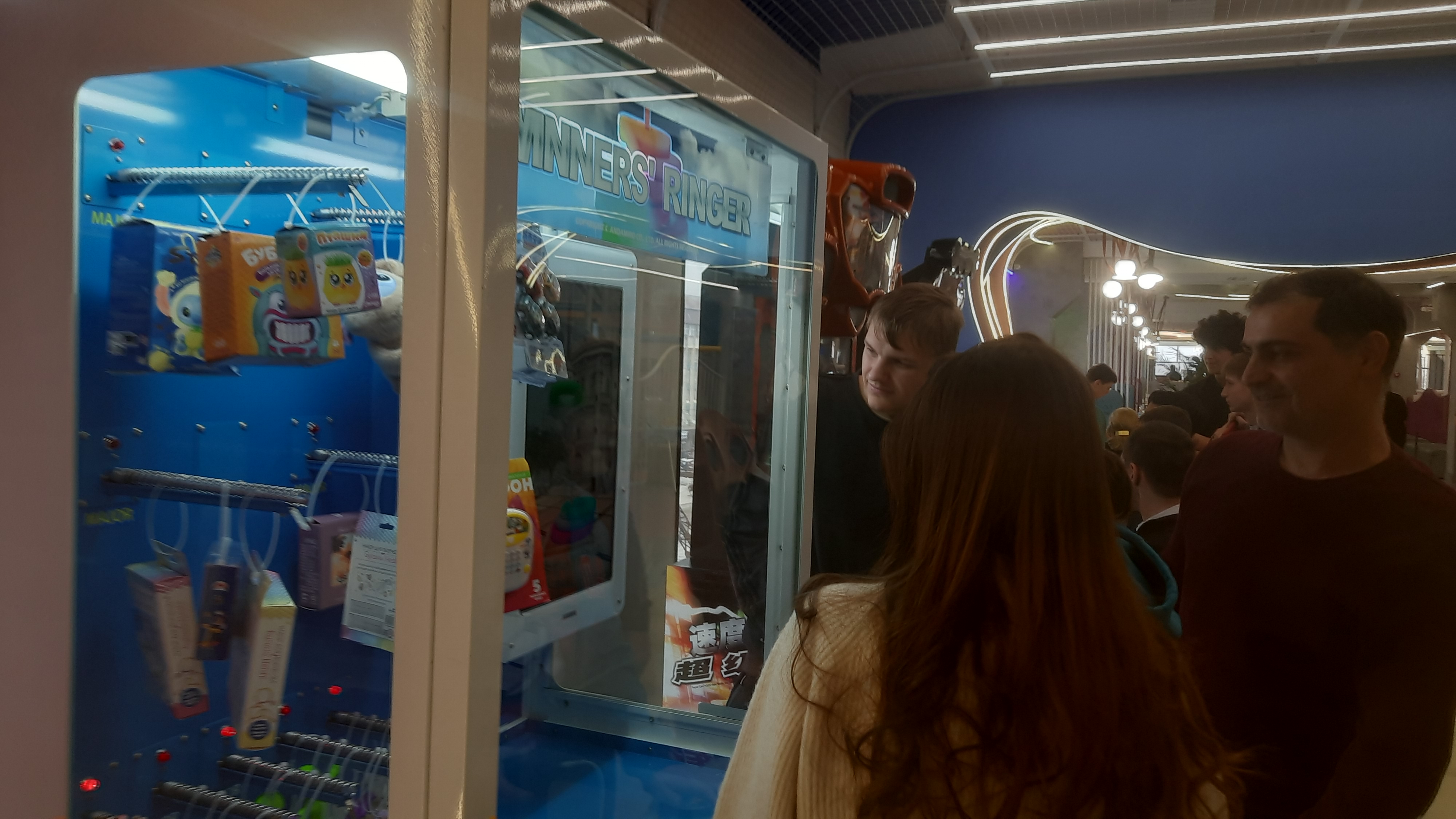 8 февраля благотворительный фонд «Живи и дари жизнь другим» организовал для воспитанников детского дома № 7 г. Избербаш поездку в детский клуб «Meow» в г. Махачкала.