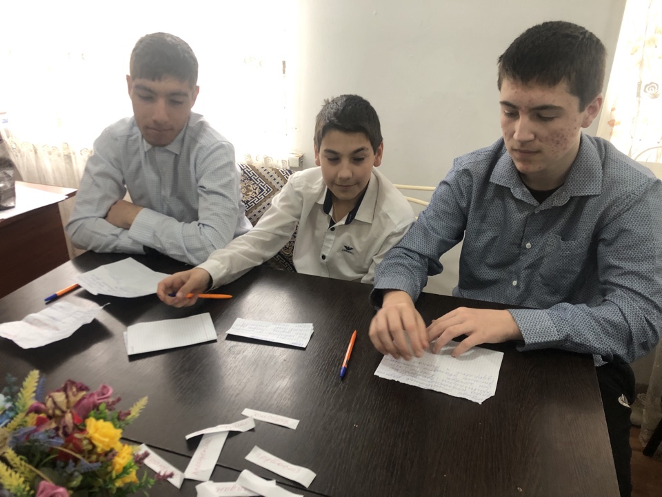 «Толерантность — это искусство жить в мире непохожих людей и идей»