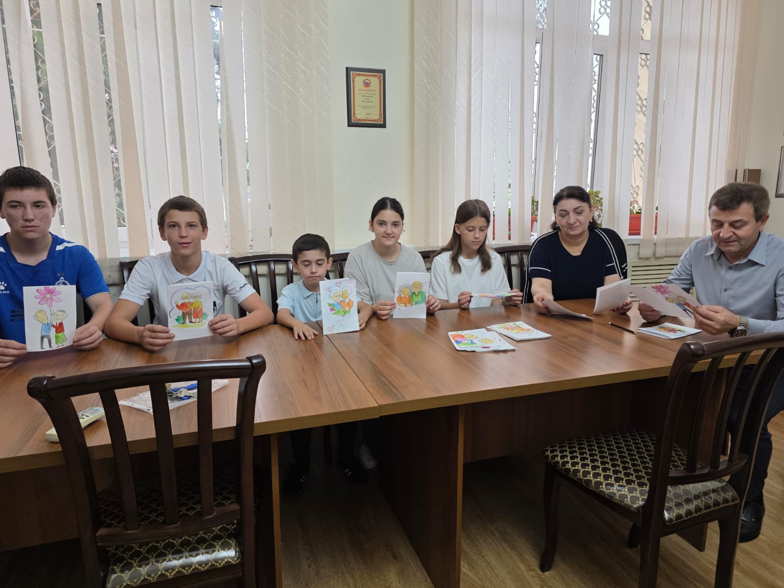 Тепло сердец воспитанников детского дома для пожилых людей ❤️»